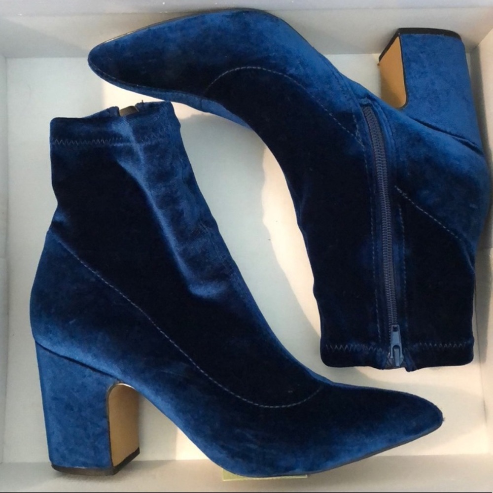 Steve Madden Blue Velvet Booties